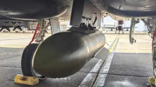 बंकर बस्टर