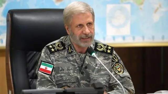 ईरान के सेना प्रमुख अमीर हातामी (फ़ाइल फ़ोटो)
