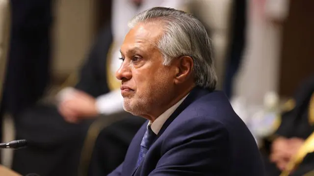 इशाक डार