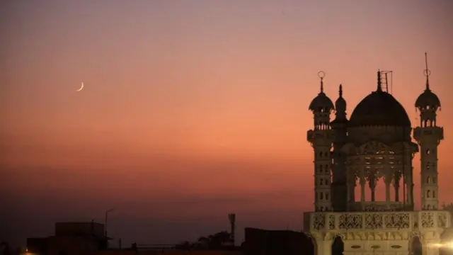 নতুন চাঁদের ছবি