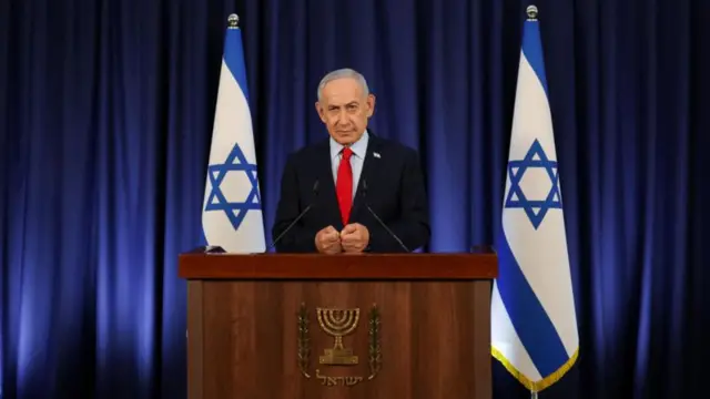 Netanyahu kürsüde konuşuyor