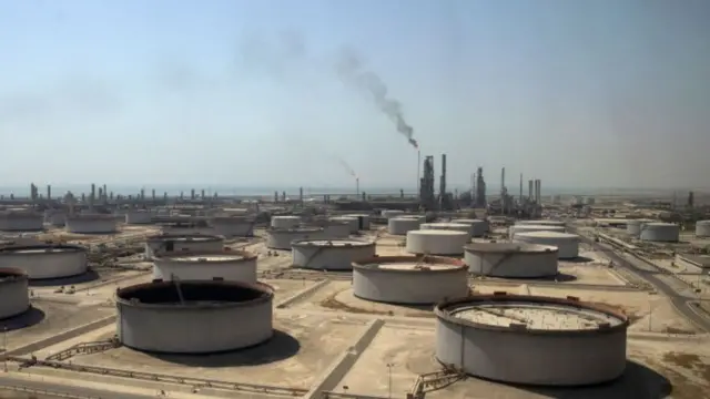 रास तानूरा