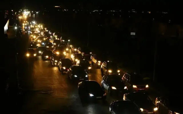 Пробка из машин