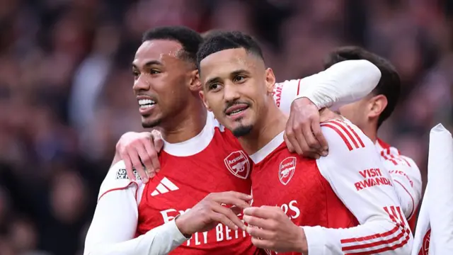 William Saliba da Gabriel Maghales