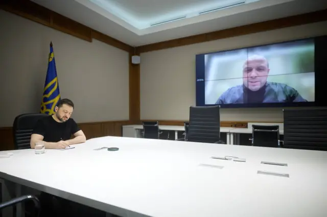 Умеров докладывает Зеленскому в режиме телемоста