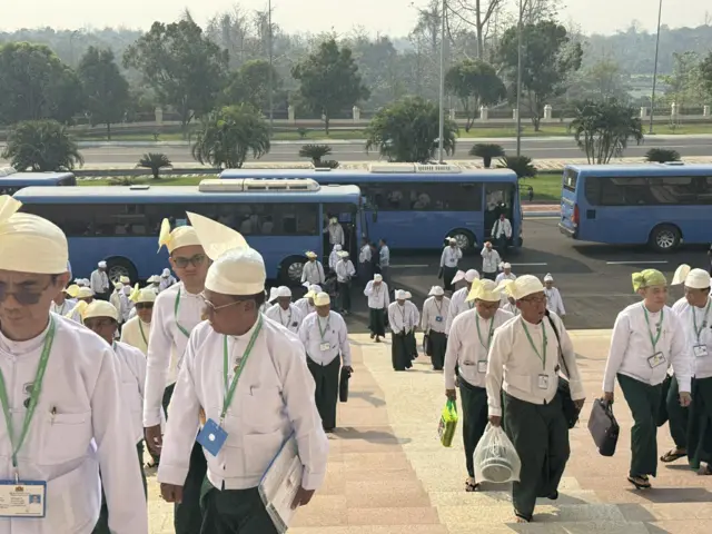 ပြည်ထောင်စုလွှတ်တော်ကို တက်ရောက်မယ့် ကိုယ်စားလှယ်တွေ