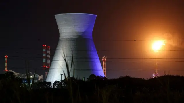 इसराइल के हाइफ़ा में स्थित तेल रिफ़ाइनरी