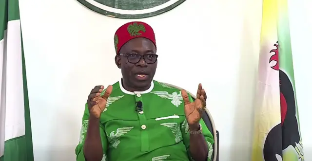 Foto Gọvanọ Soludo oge ọ na-ekwu okwu na mkparịtaụka 'media chat' ahụ o mere