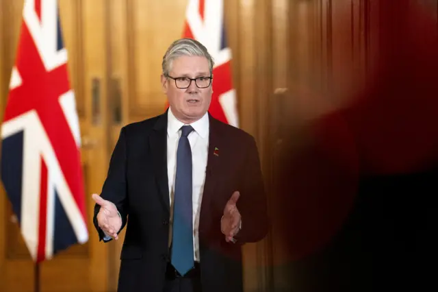 رئيس الوزراء كير ستارمر