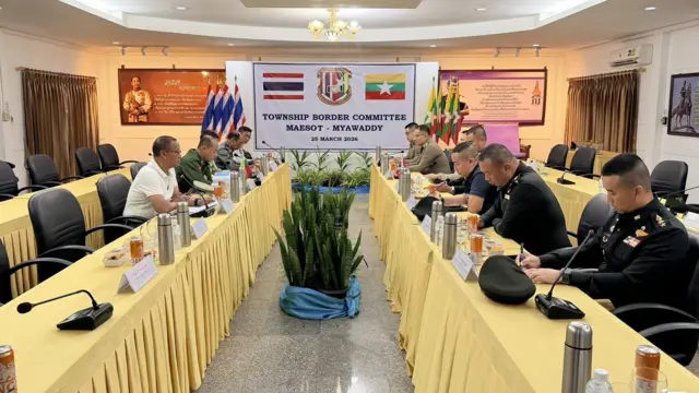 မတ်လ ၂၅ ရက်နေ့ ထိုင်းစစ်တပ် အရာရှိတွေ နဲ့ မြန်မာစစ်တပ်ကိုယ်စားလှယ်အဖွဲ့တွေ့ဆုံမှု