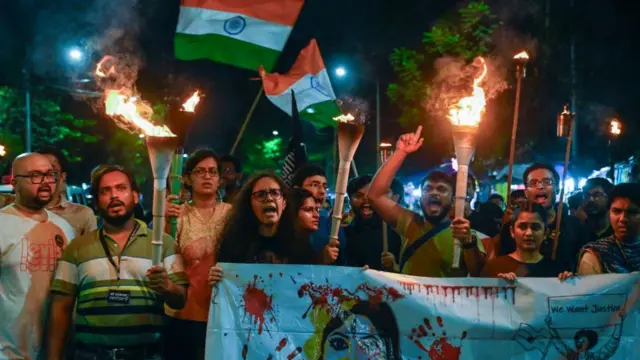 আরজি করের ধর্ষণকাণ্ডের পরে কলকাতার রাস্তায় প্রতিবাদ মিছিল