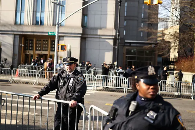 El exterior del edificio del tribunal en Manhattan