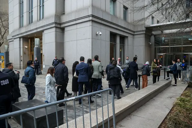 El exterior del edificio del tribunal en Manhattan