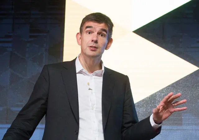 ဂူဂဲလ်ကုမ္ပဏီက အမှုဆောင်အရာရှိဟောင်းမက်ထ် ဘရစ်တင်