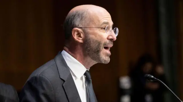 रॉबर्ट मेली