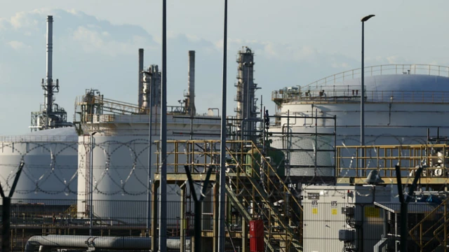 ऑयल एंड गैस प्लांट