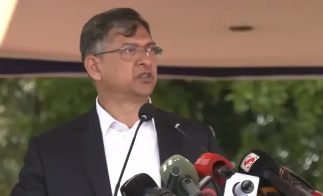 স্বরাষ্ট্রমন্ত্রী সালাহউদ্দিন আহমদ