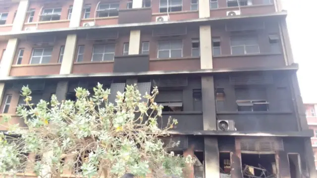 Ụlọ ahụ gbara ọkụ