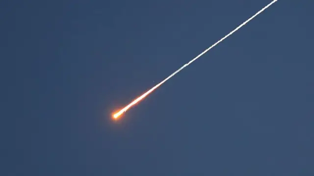 हूती विद्रोहियों की ओर से दागी गई मिसाइल