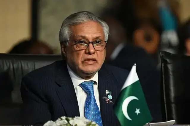 اسحاق ډار