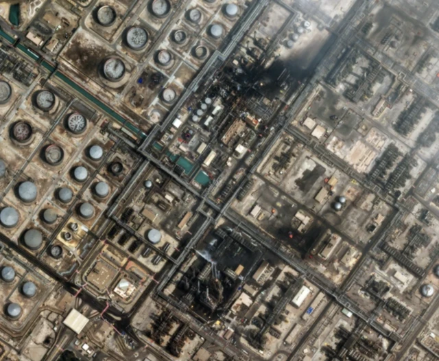 عکس ماهواره‌ای از آسیب به پالایشگاه نفتی عربستان