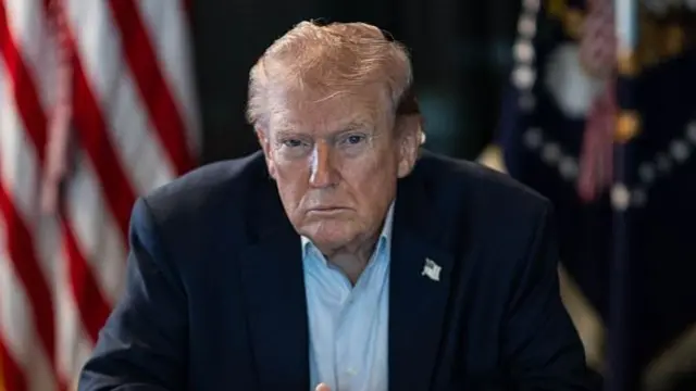 डोनाल्ड ट्रंप