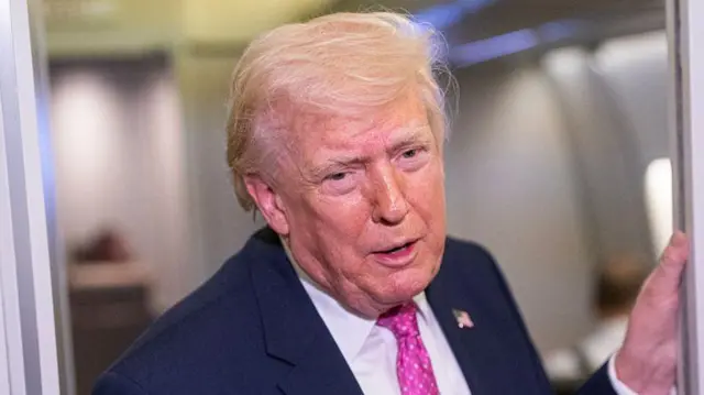 டொனால்ட் டிரம்ப்