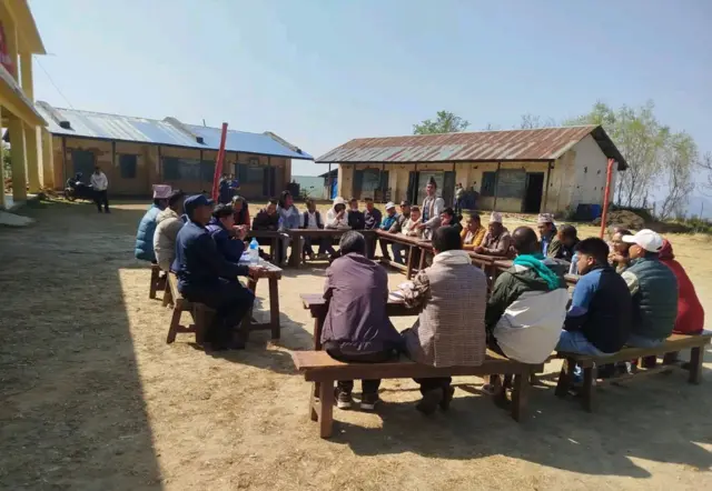 रुकुम पश्चिमको त्रिवेणी गाउँपालिका निर्वाचनको पूर्व सन्ध्यामा भएको सर्वपक्षीय बैठक