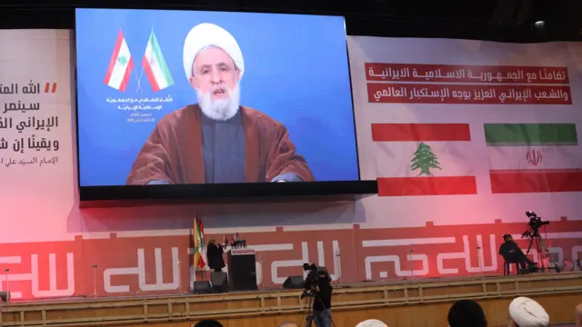 El líder de Hezbolá, Naim Qassem, en un discurso televisado en enero de este año.