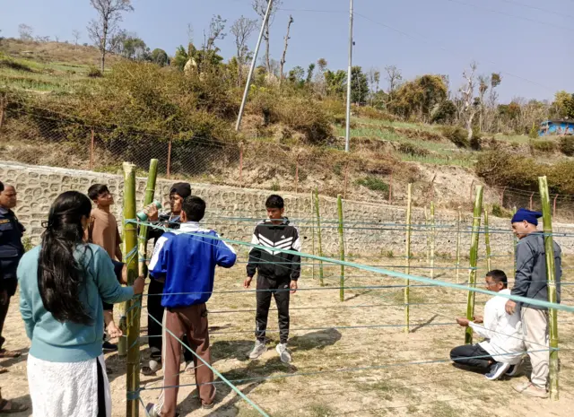 बाजुराको बुढीगङ्गा नगरपालिकाको वडा कार्यालय मतदानकेन्द्रमा मतदानस्थल