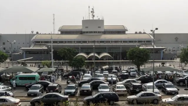 Mbara ezi ọdọụgbọelu Nnamdi Azikiwe