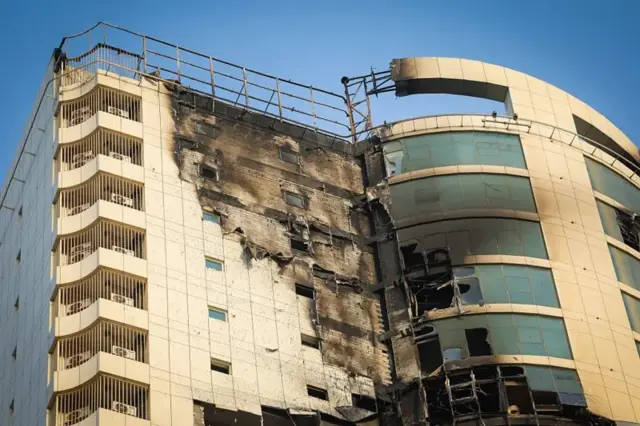 Prédio destruído no Bahrein
