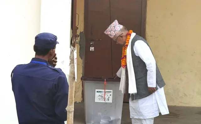 माधवकुमार नेपाल