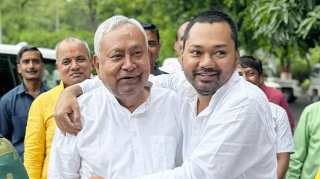 नीतीश कुमार और निशांत कुमार