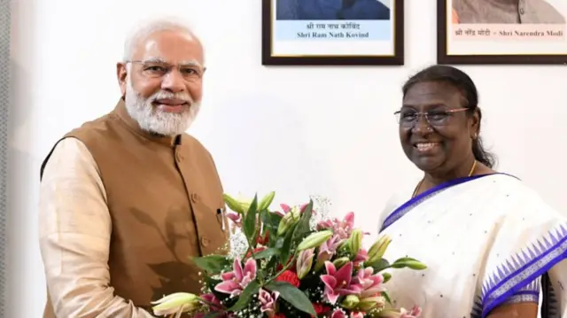 नरेंद्र मोदी और द्रौपदी मुर्मु