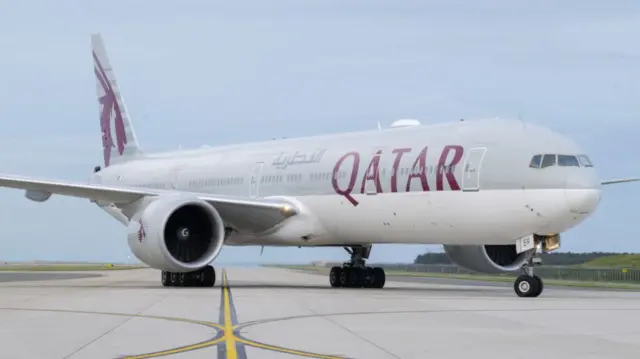 हमाद इंटरनेशनल एयरपोर्ट के मुताबिक़ और फ़्लाइटों की आवा-जाही आने वाले दिनों में सुरक्षा हालात पर निर्भर करेगी.