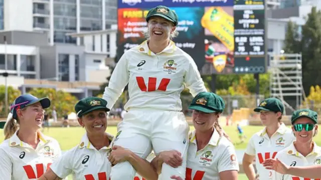 இந்தியா, ஆஸ்திரேலியா