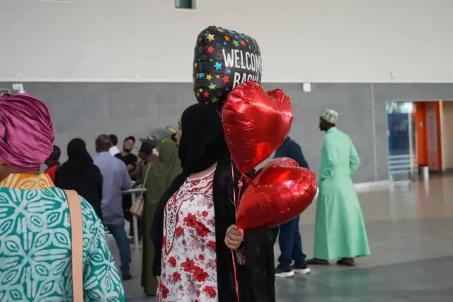 Abagenzi bakiriwe n'imiryango yabo