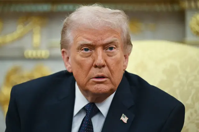 डोनाल्ड ट्रंप