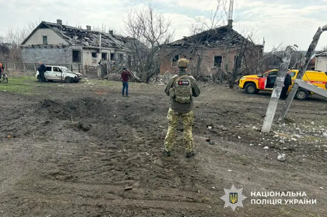 Последствия обстрелов.