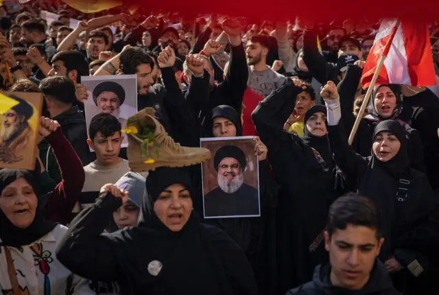 احتجاجات في بيروت ضد المفاوضات المباشرة بين إسرائيل ولبنان