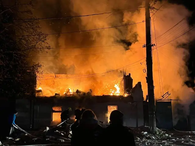 Пожар в Одессе после ночной атаки дронов