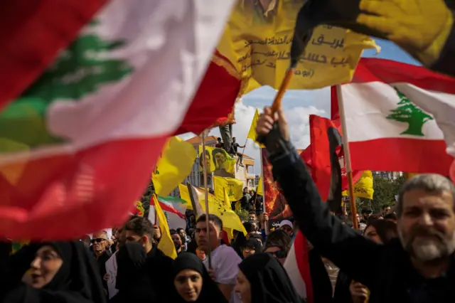احتجاجات في بيروت ضد المفاوضات المباشرة بين إسرائيل ولبنان