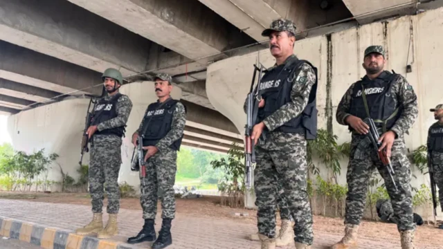 ඉස්ලාමාබාද්හි ආරක්ෂාව තර කෙරේ