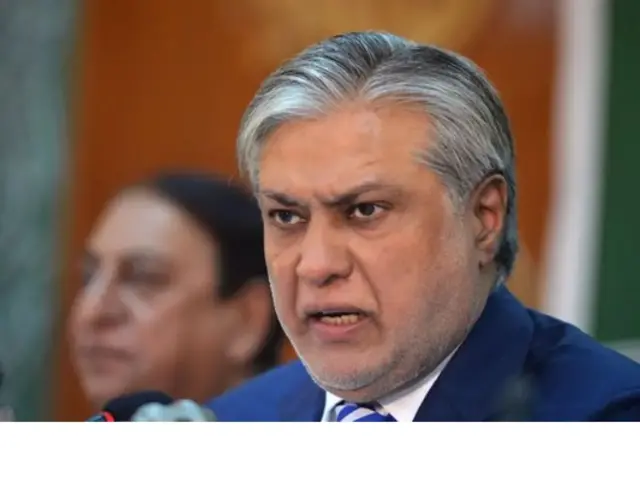 وزیرِ خارجہ سینیٹر محمد اسحاق ڈار