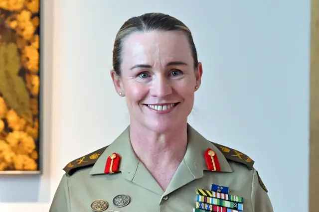 Lieutenant General Susan Coyle amaze hafi imyaka 40 mu gisirikare