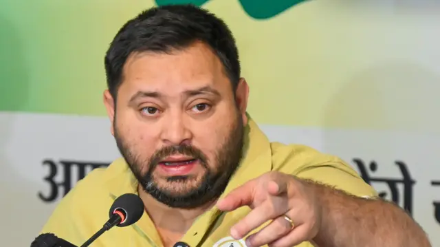 तेजस्वी यादव