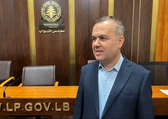 حسن فضل الله النائب عن حزب الله في البرلمان اللبناني