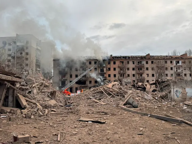 разрушенный центр Славянска