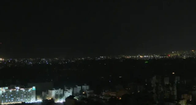 تُظهر الصور أفق بيروت بعد وقت قصير من دخول وقف إطلاق النار حيز التنفيذ